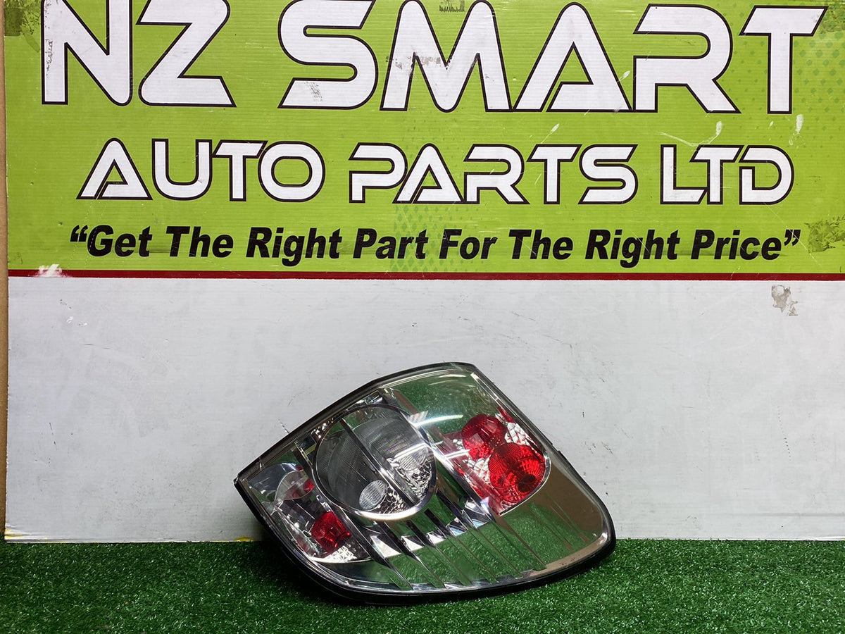 Sep 2006 to Oct 2009 - Holden Captiva CG Maxx VIN KL3D - Right Taillight