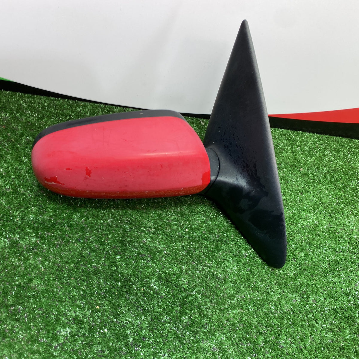 2006 Ford Falcon - Right Door Mirror PN: 3 Pins