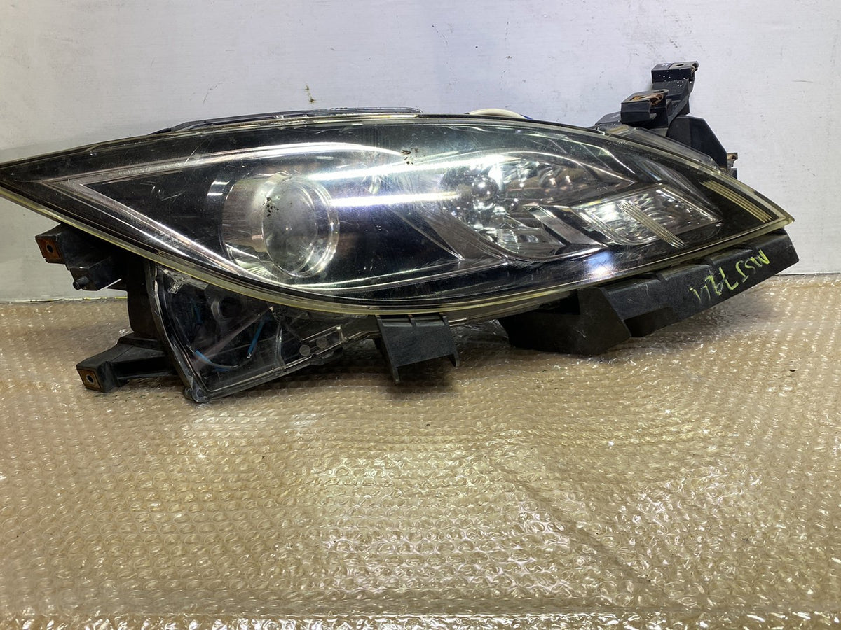 2008 Mazda Atenza - Right Headlight PN: G33E51031C