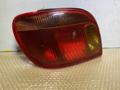 2002 Used Toyota Vitz - Left Taillight PN: 8156052120