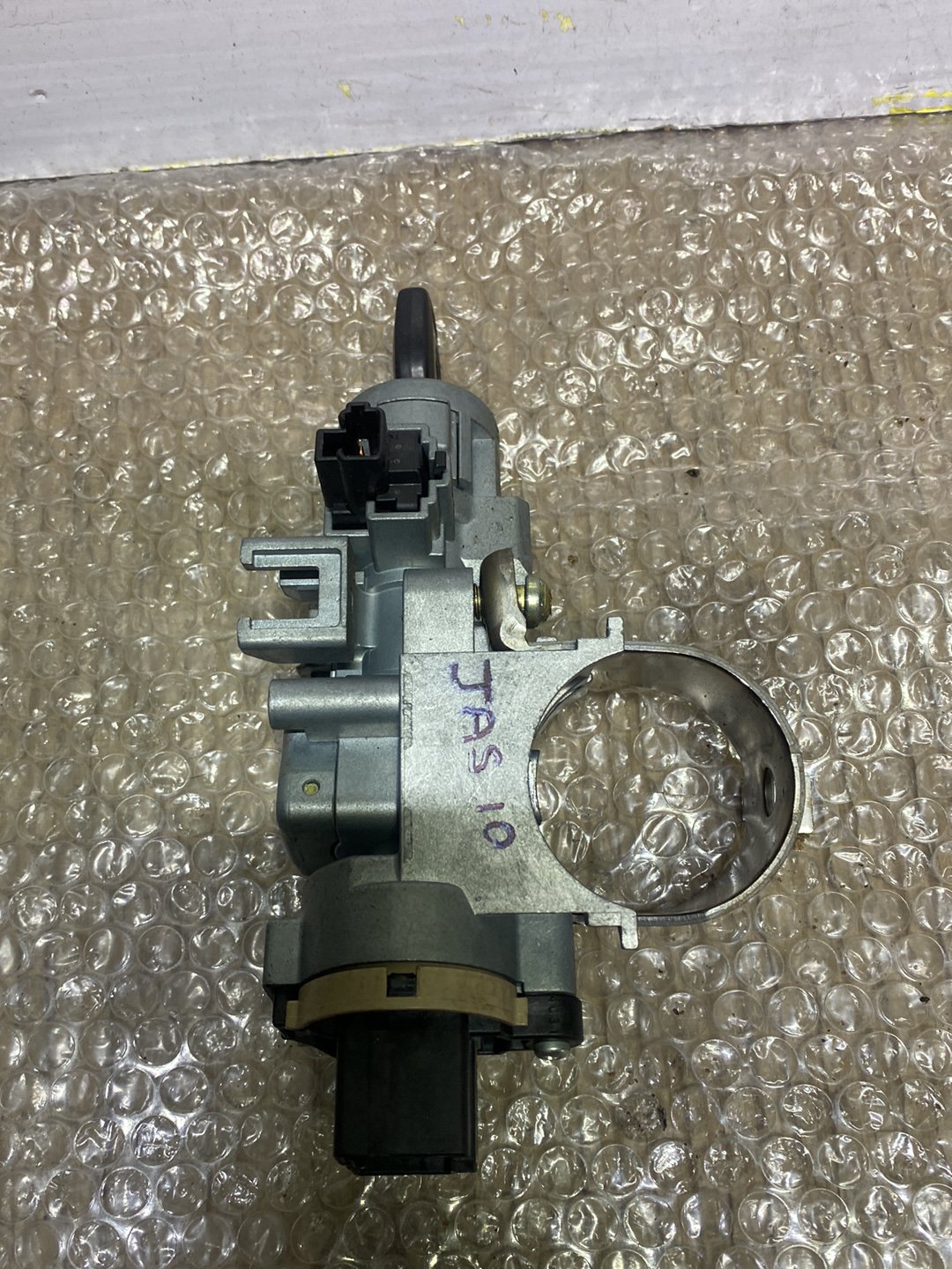 2004 Mazda Demio- Ignition Switch PN: see photos