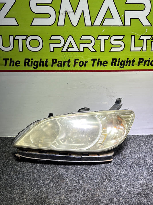2004 Honda Civic- Left Headlight PN: STANLEY P3703
