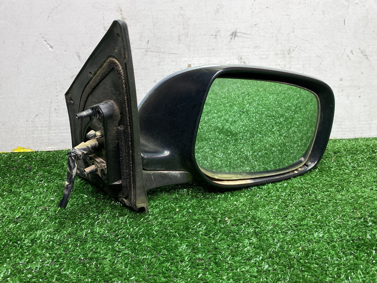 2010 Used Toyota Corolla - Right Door Mirror PN: 5 wires