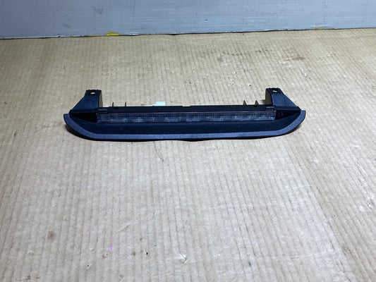 2005 Nissan Pulsar - High Level Stoplight