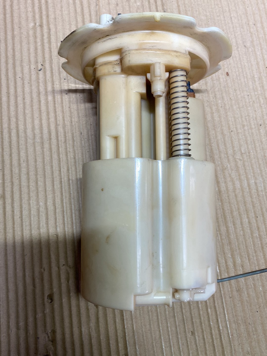 2010 Nissan Serena- Electric Fuel Pump PN: 17040