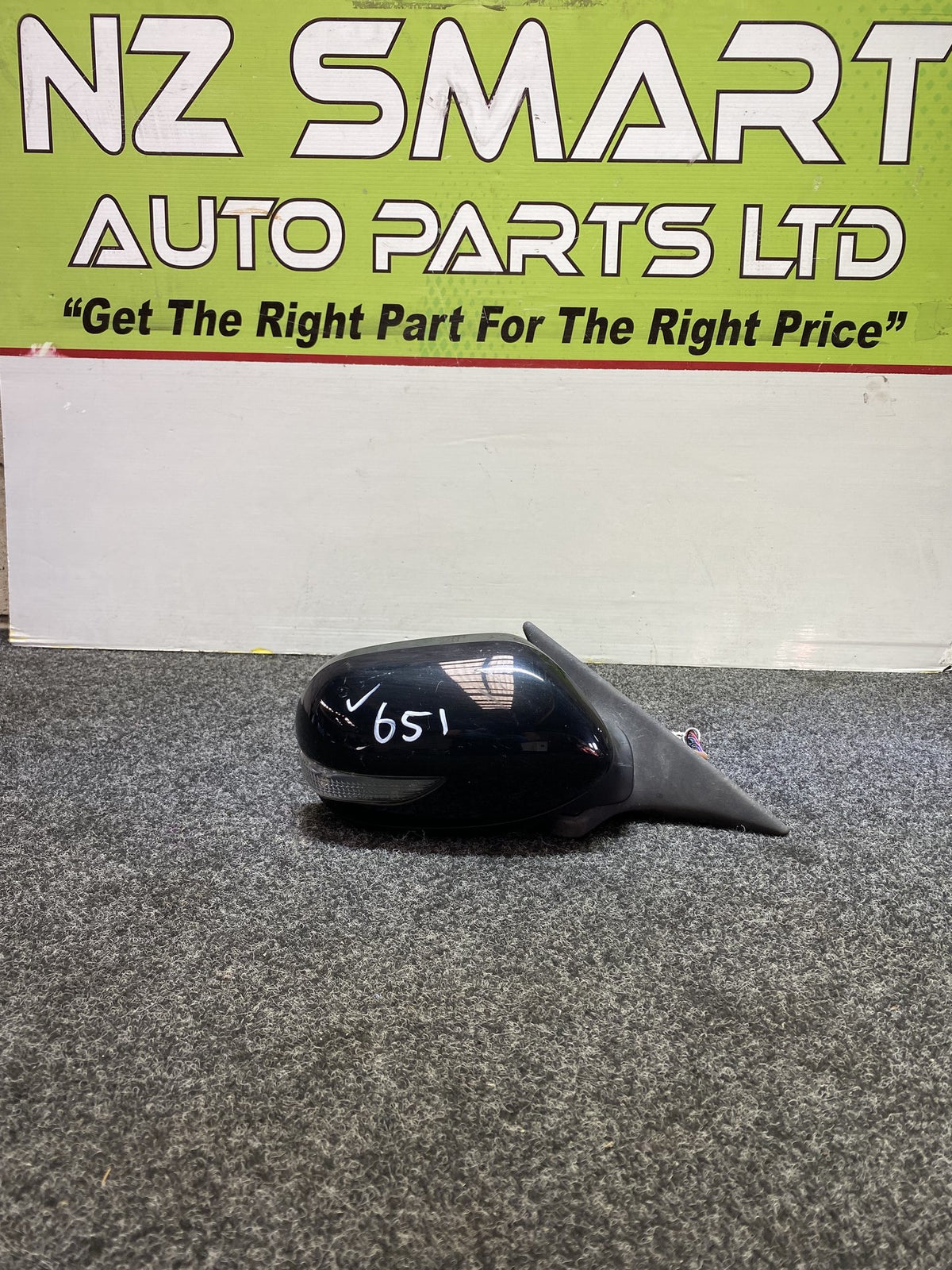 2007 Subaru Legacy BP5 - Right Door Mirror PN: 9 wires