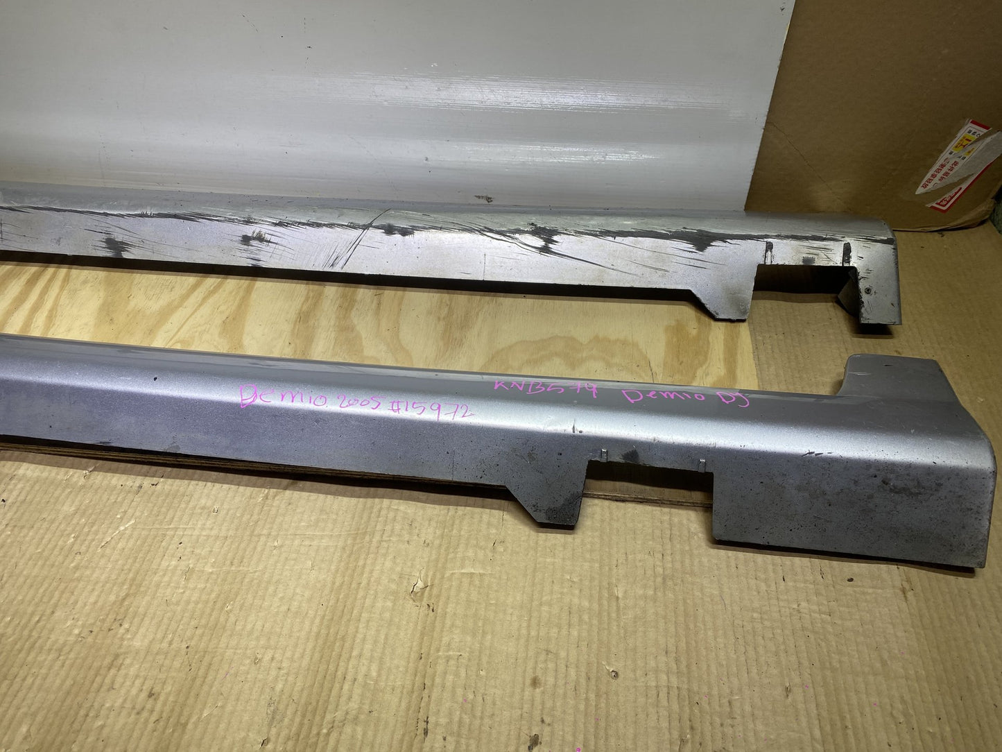 2005 Mazda Demio DY5W - Side Step/Skirt