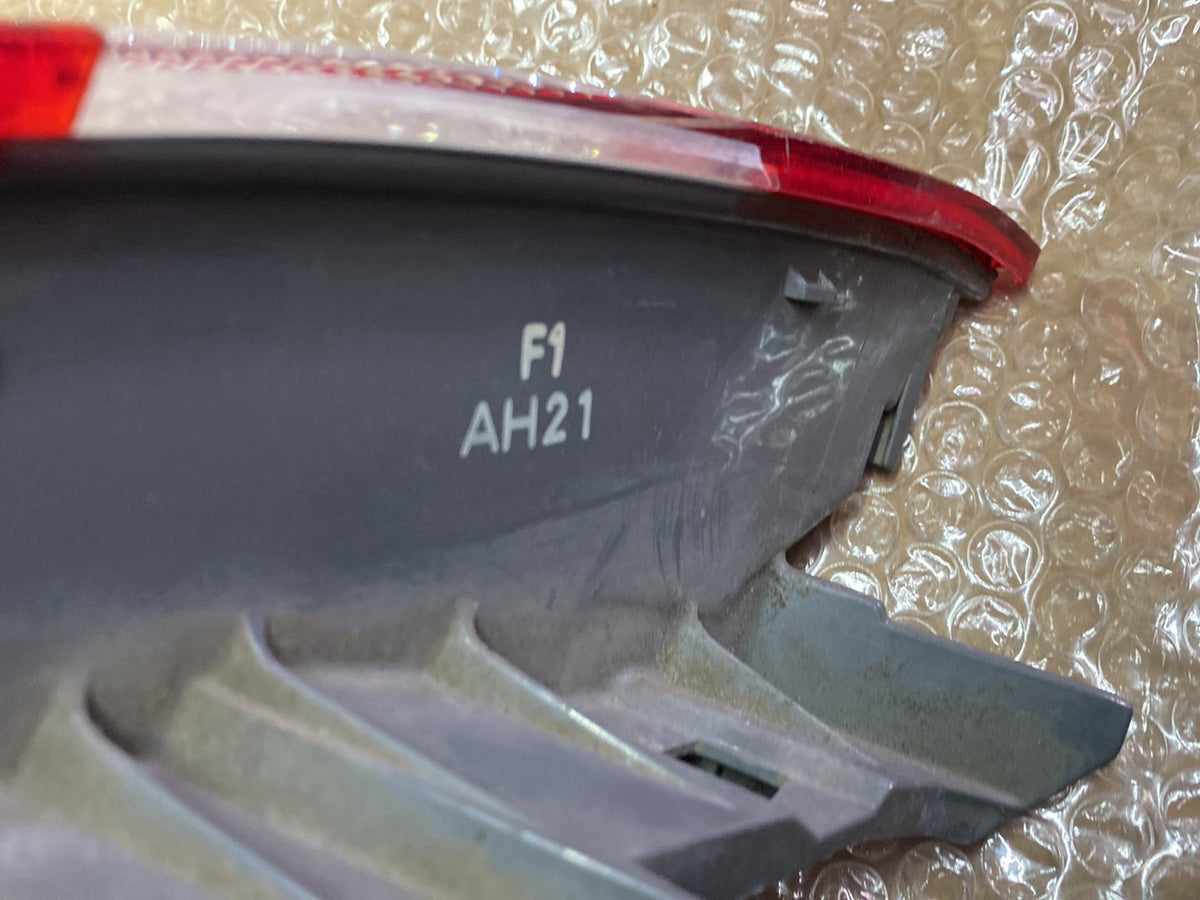 2011 Nissan Fuga - Right Taillight PN: see photos