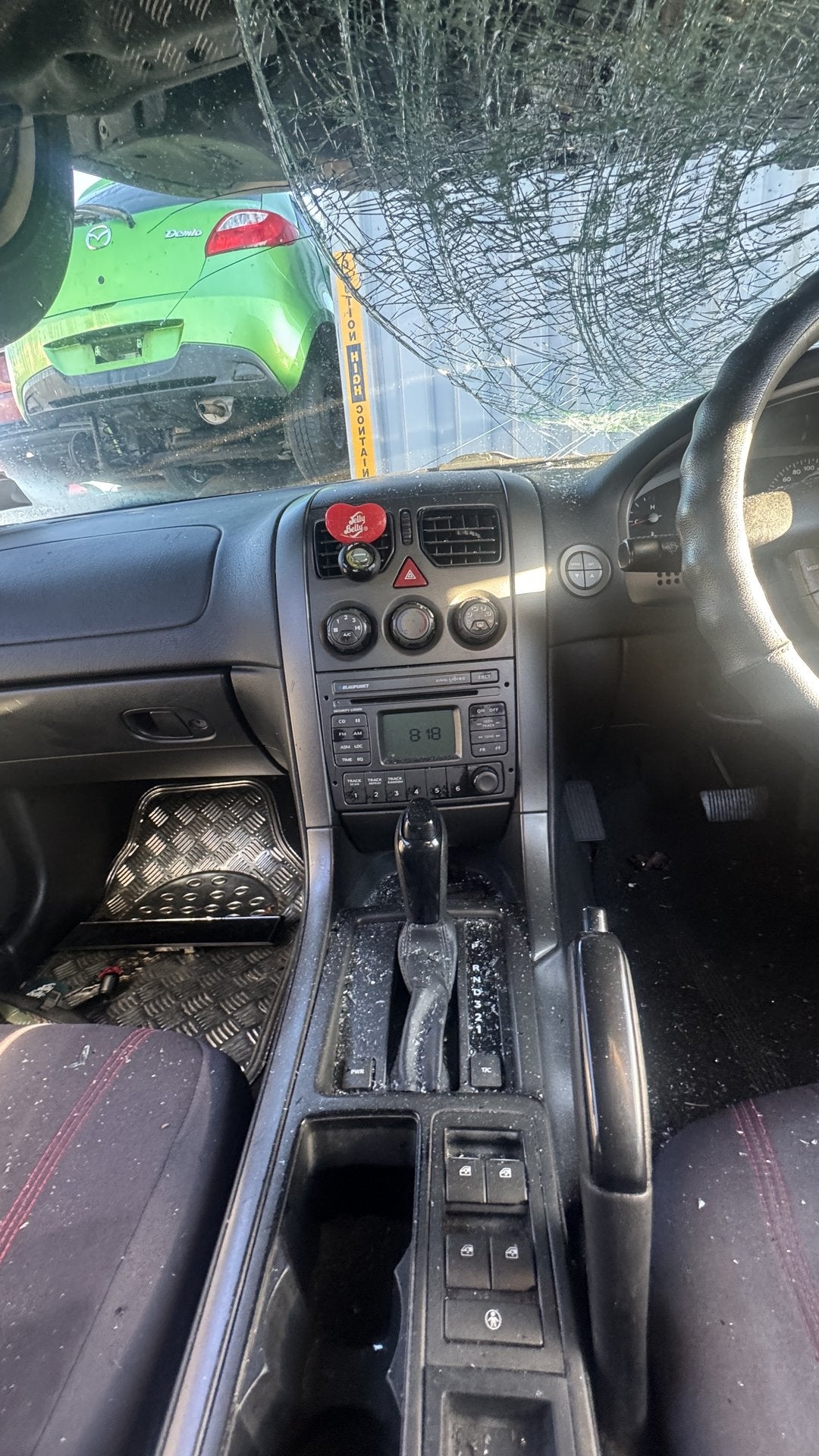 2004 Holden Commodore Acclaim  Dismantling For Parts