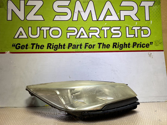 2015 Ford Kuga - Right Headlight PN: see photos
