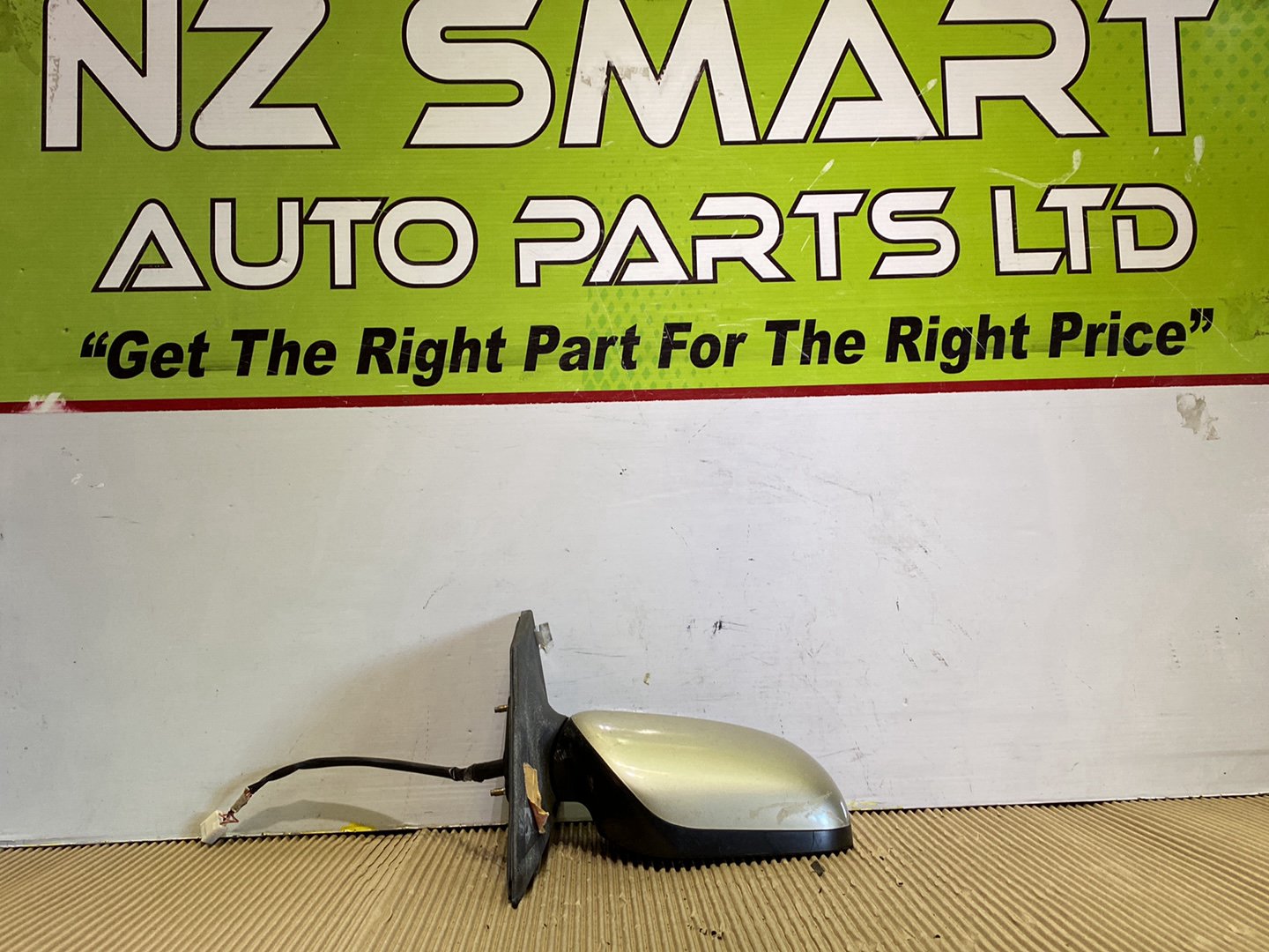 2005 Toyota Corolla- Right Door Mirror PN: 5 wires