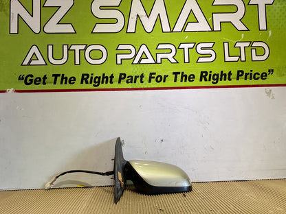2005 Toyota Corolla- Right Door Mirror PN: 5 wires