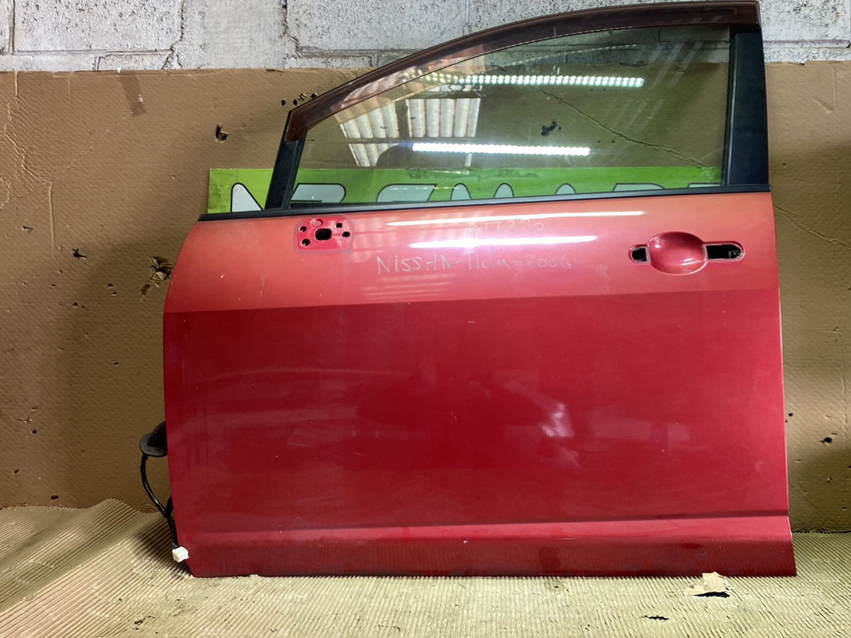 2006 Nissan Tiida- Left Front Door PN: see photos
