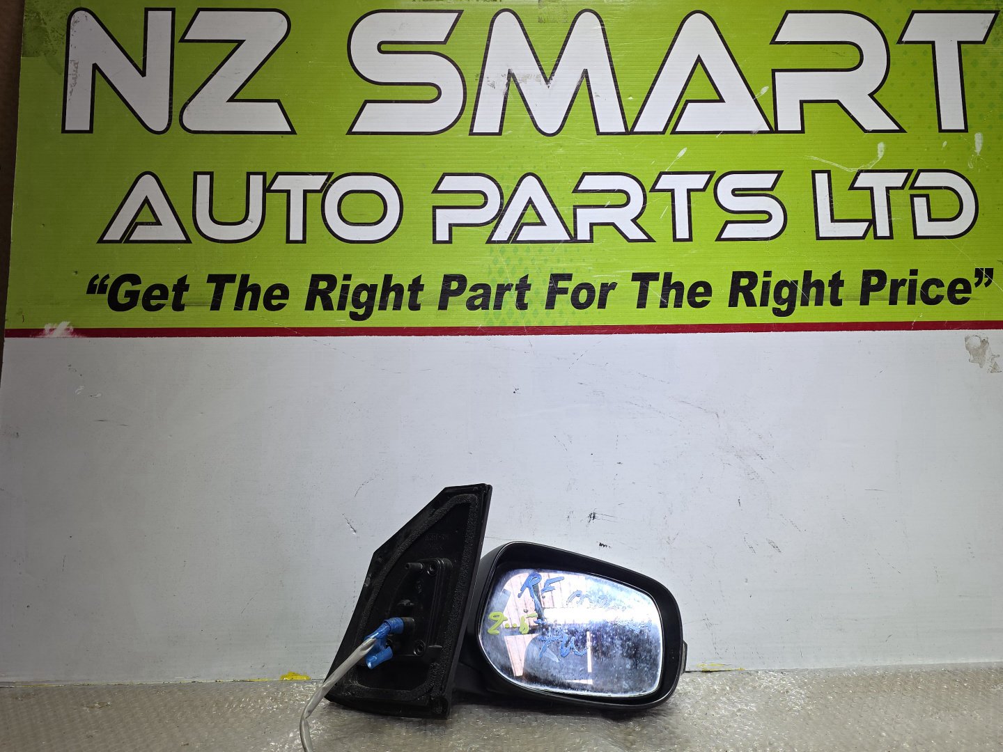 2005 Used Toyota Corolla- Right Door Mirror PN: 8 wires