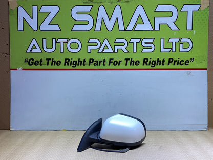 2013 Nissan Leaf AZE0 - Left Door Mirror PN: 5 wires