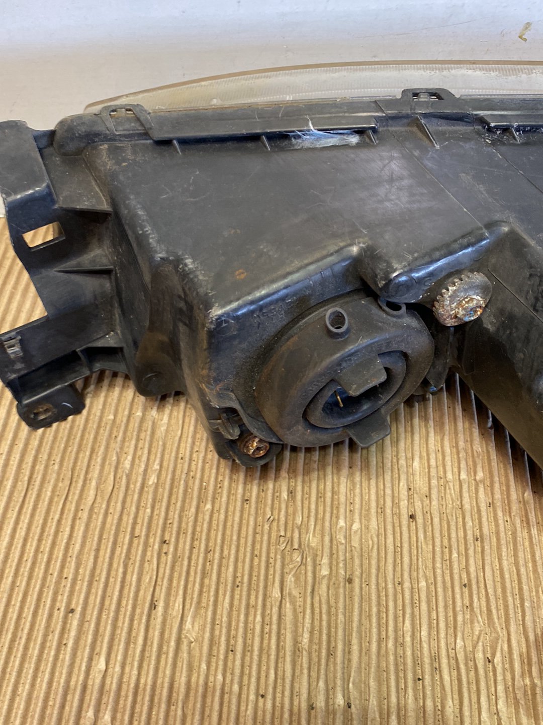 2002 Mitsubishi Galant- Right Headlight PN: see photos