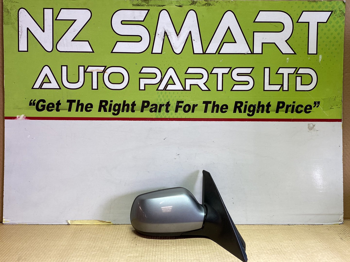 2006 Mazda Axela BK - Right Door Mirror/ PN: 5 wires