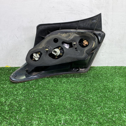 2004 Toyota Ist - Right Taillight PN: KOITO 52-058