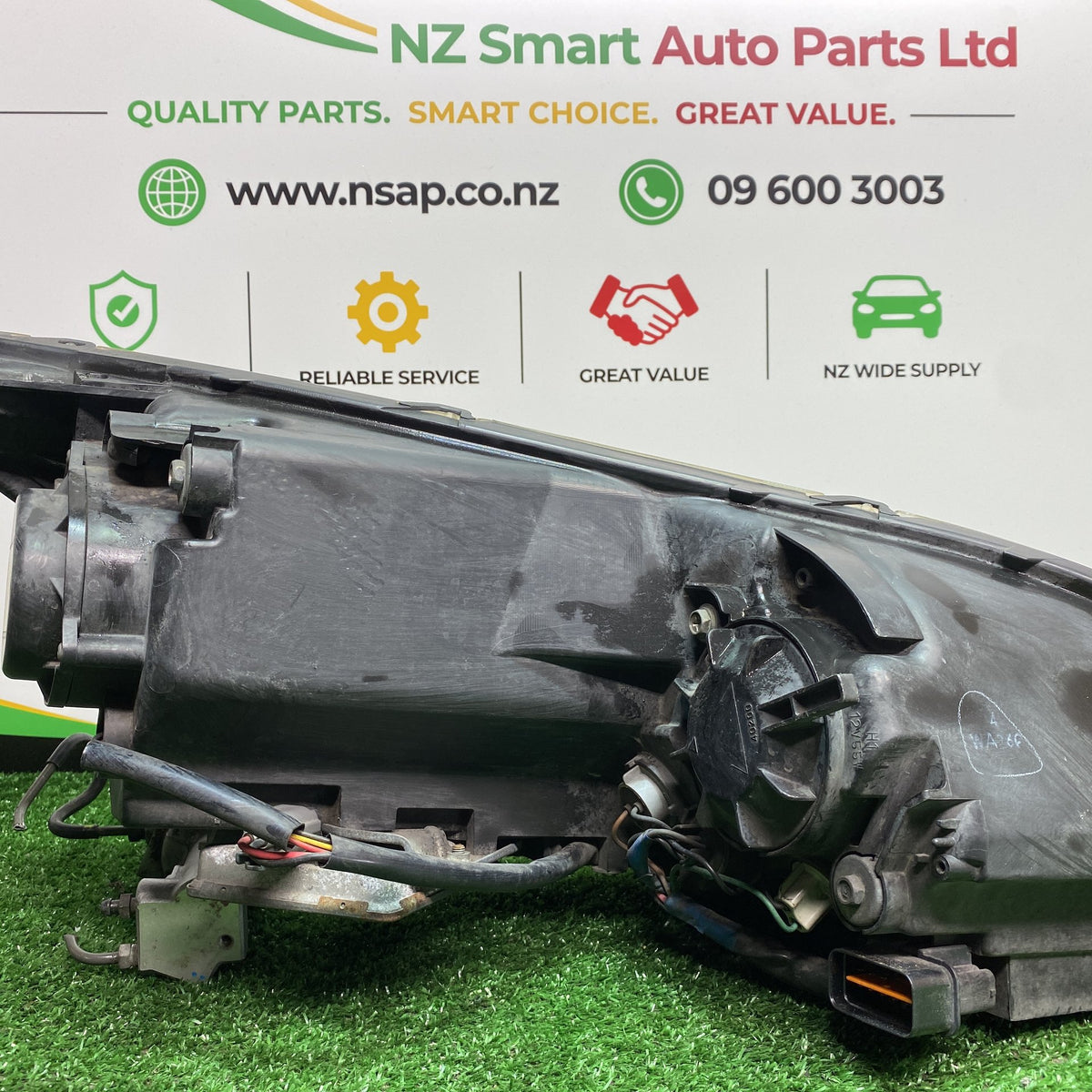 2007 Mitsubishi Colt - Left Headlight PN: Manual Adjust/ Hid Type/ 8301A759/ Stanley P4398