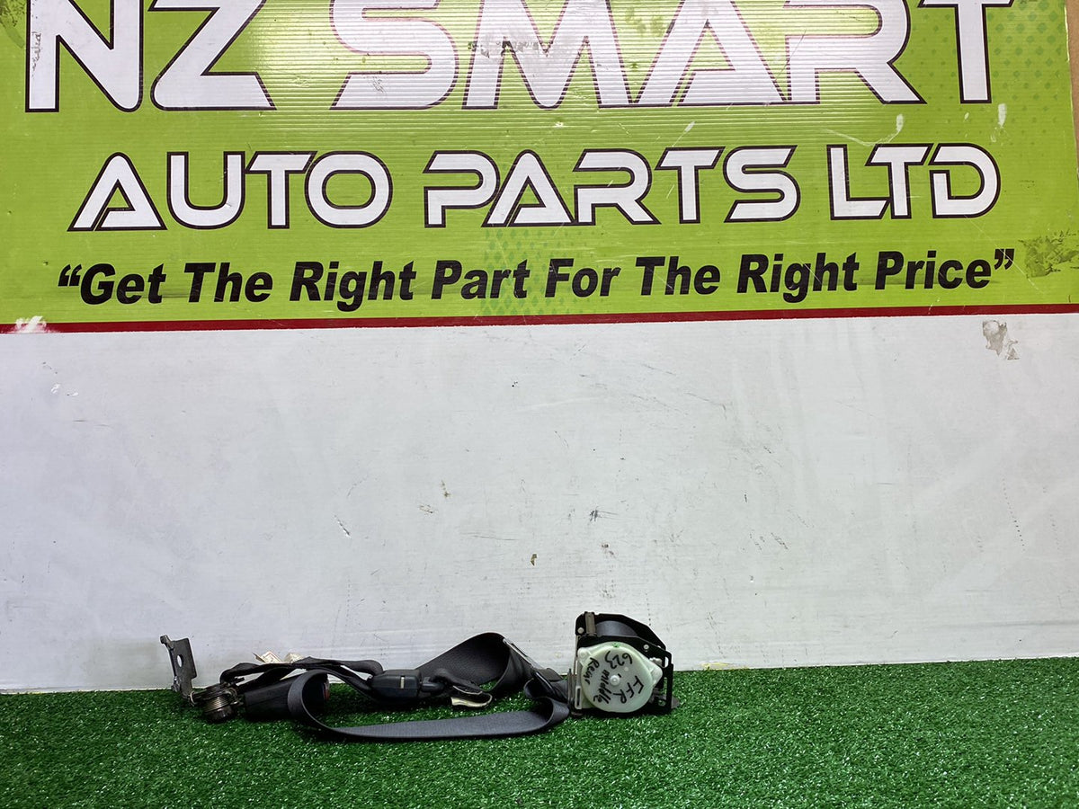 2002 Used Toyota Caldina - Centre Seat Belt PN: