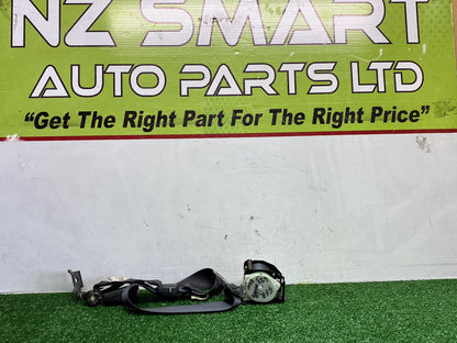 2002 Used Toyota Caldina - Centre Seat Belt PN: