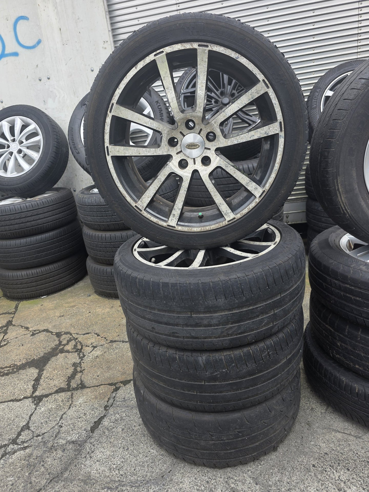 Mag Wheel Set 5x114.3 Stud Pattern/ Wheel Size: 18x8 J/ Offset: 36