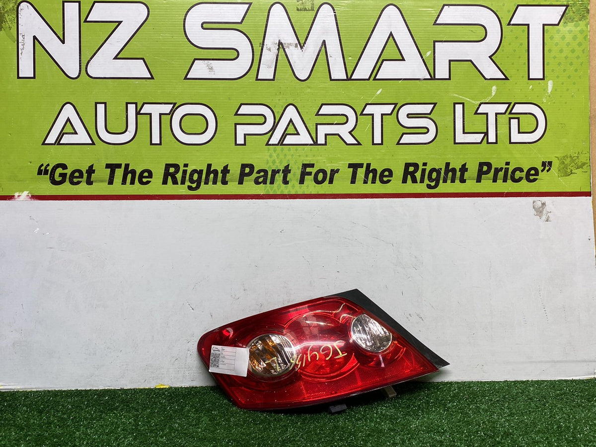 2004 - 2006 - Used Toyota Mark X - Left Taillight - 1St Gen, Lens# 22-333