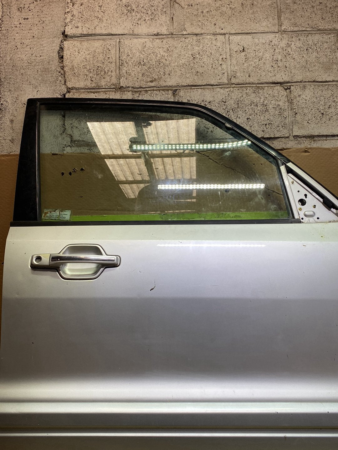 2002 Mitsubishi Pajero- Right Front Door PN: see photos-complete