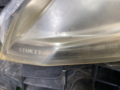 2009 Honda Odyssey RB3 - Left Headlight PN: STANLEY P7692