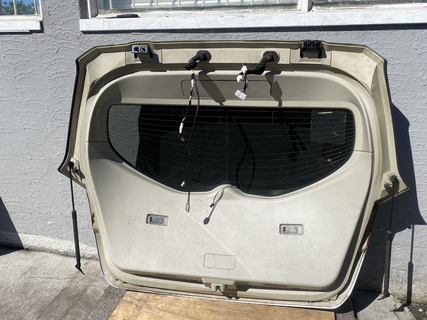 2010 Nissan Murano TZ51 - Tailgate Complete