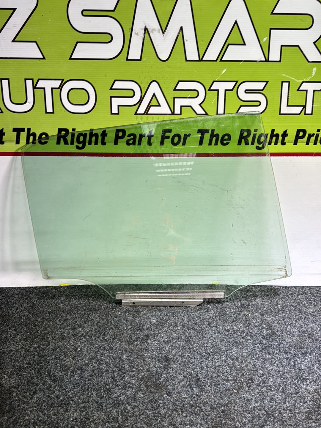 2009 Toyota Corolla - Right Rear Door Glass PN: Tint Number M2H3