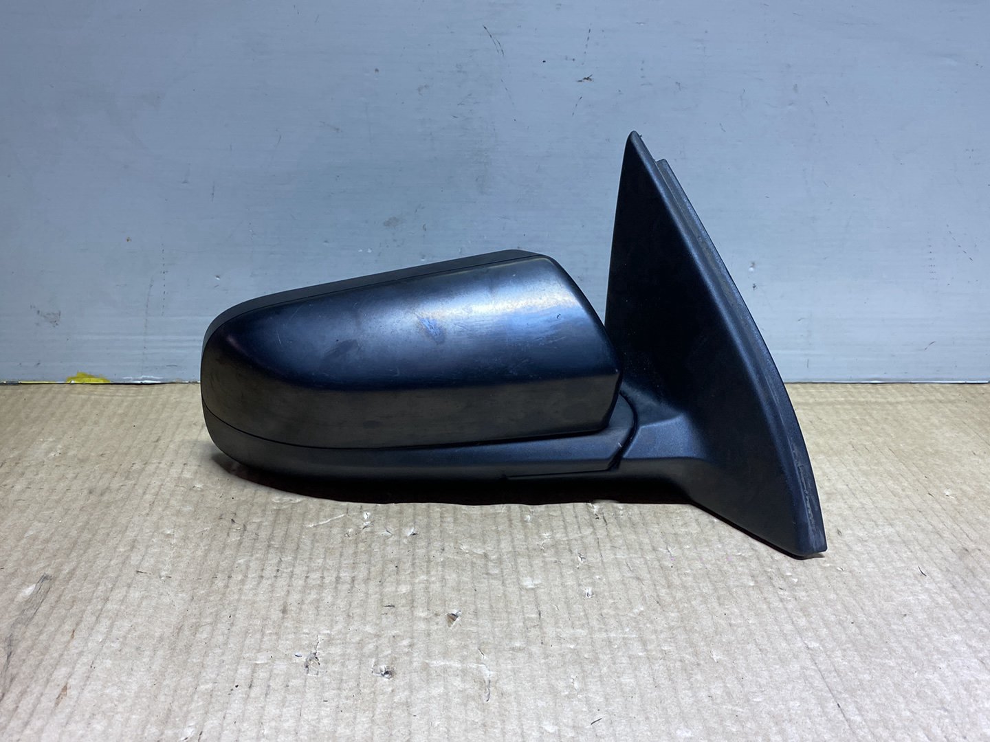 2004 Holden Commodore VY - Right Door Mirror PN: 3 wires