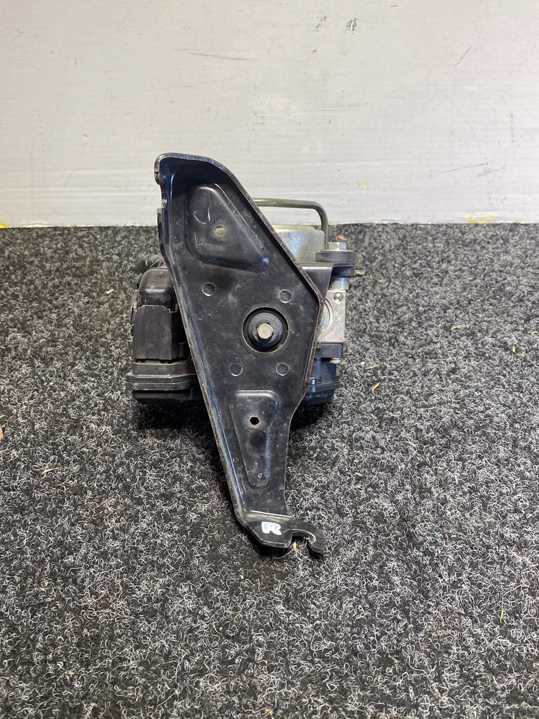 2012 Nissan Leaf - ABS Pump