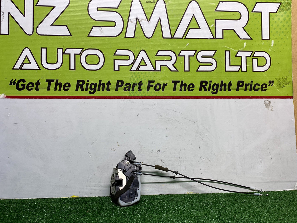 2011 Nissan Fuga - Right Rear Lock Actuator PN: 825001MA0A