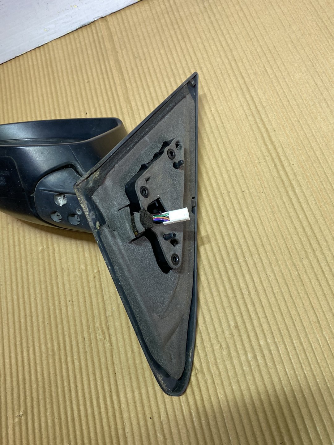 2010 Mazda Axela- Left Door Mirror PN: see the photos