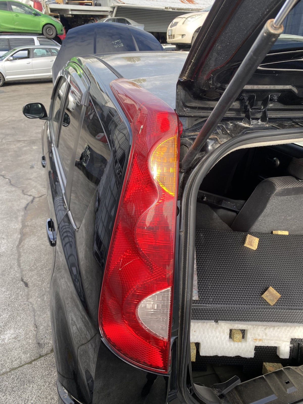 2010 Nissan Note E11 Dismantling For Parts- Dismantling For Parts - Dismantling For Parts