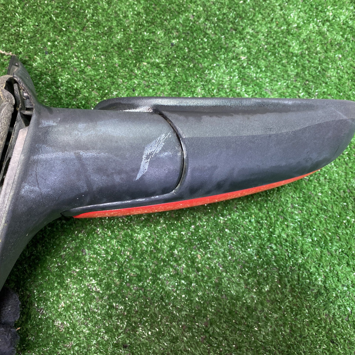 2006 Ford Falcon - Right Door Mirror PN: 3 Pins