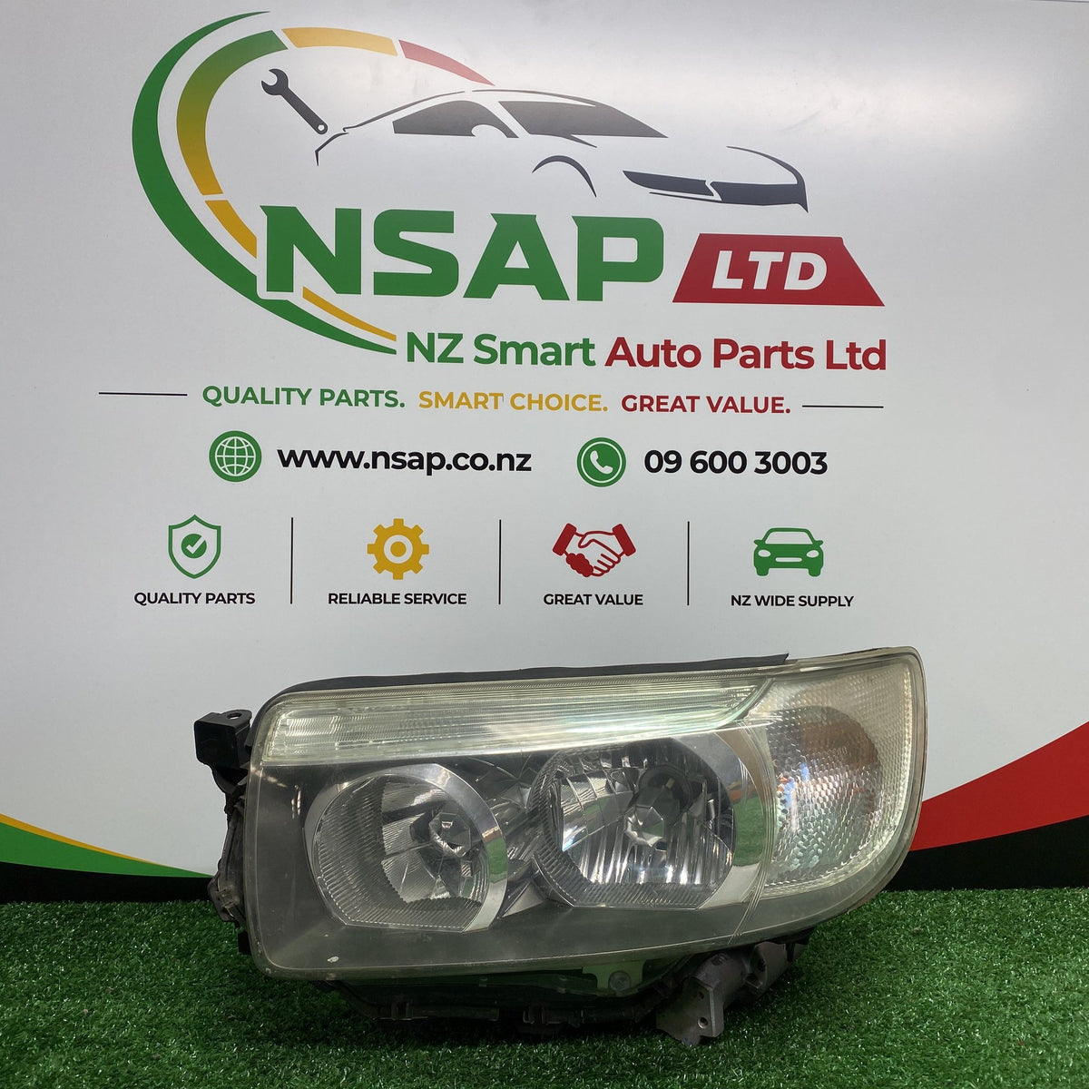 2006 Subaru Forester - Left Headlight PN: ICHIKOH 1761