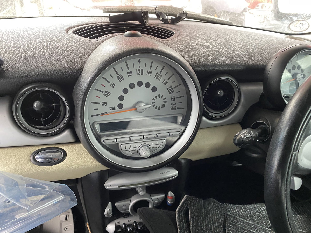 2007 MINI Cooper - Dismantling For Parts