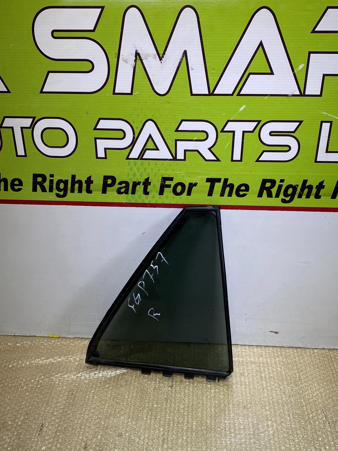 1997 Toyota Sprinter AE110 - Right Rear Quarter Door Glass PN: 43R-006723