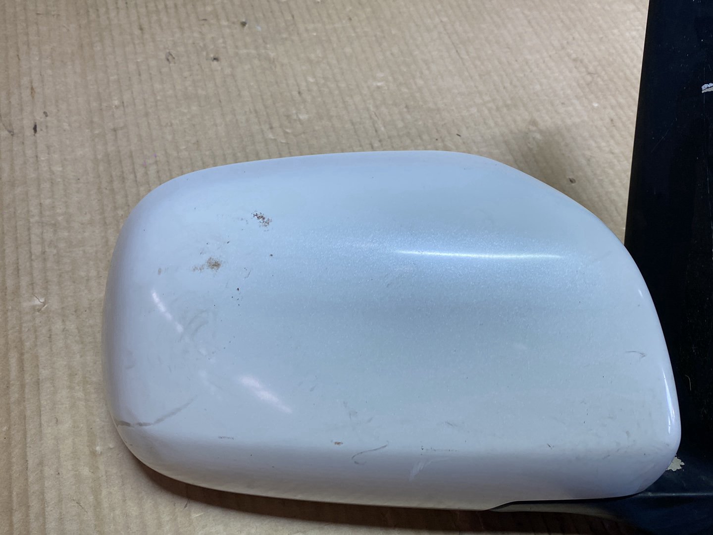 2006 Toyota Voxy AZR60 - Right Door Mirror 5 wires ( Second Hand )