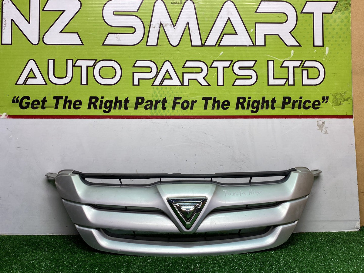 2006 Used Toyota Caldina - Upper Bumper Grille PN: 5311121140