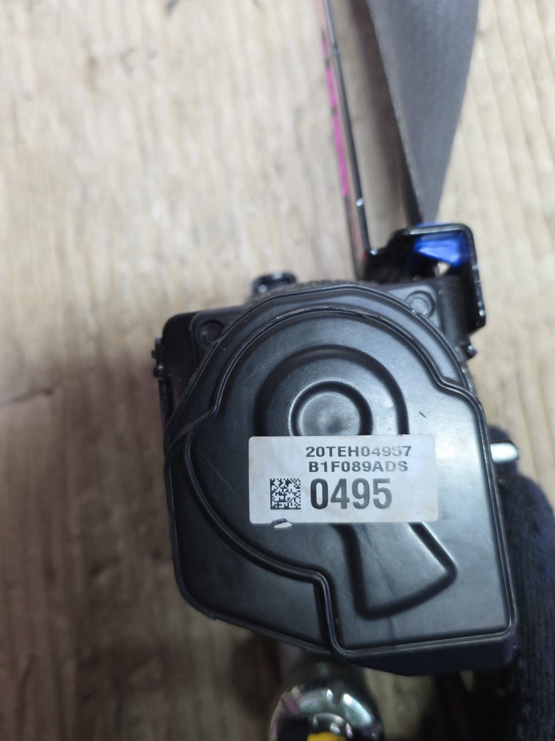 2015 Holden Captiva- Right Front Seat Belt PN: 2 wires