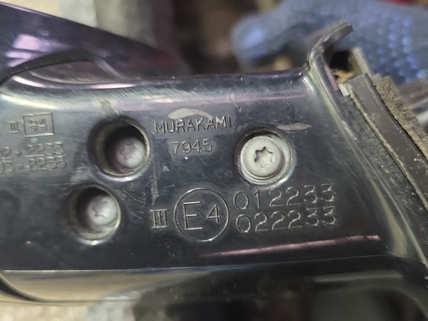 2009 Mitsubishi Grandis- Left Door Mirror PN: 9 wires