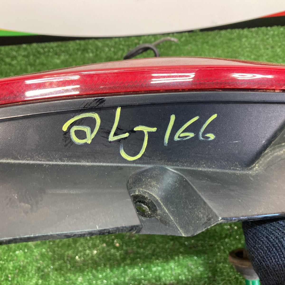 2014 Nissan Note - Left Taillight PN: ICHIKOH D117