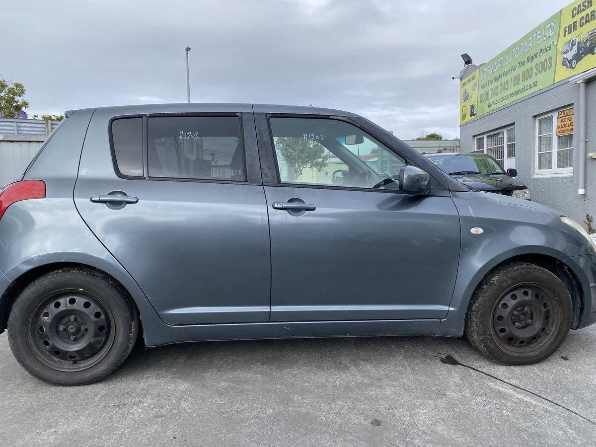 2005 Suzuki Swift ZC11S Dismantling For Parts