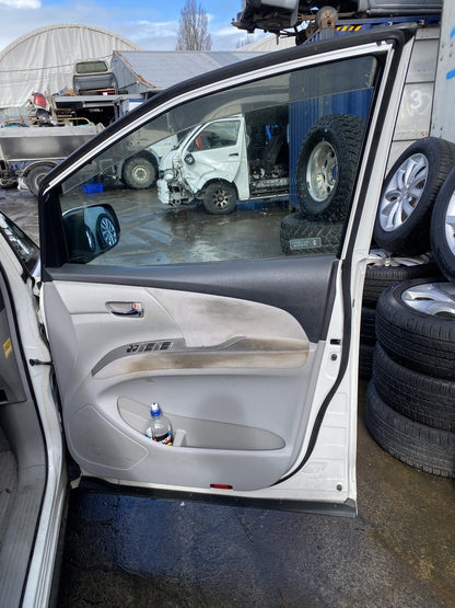 2006 Toyota Estima Aeras ACR50 Dismantling For Parts