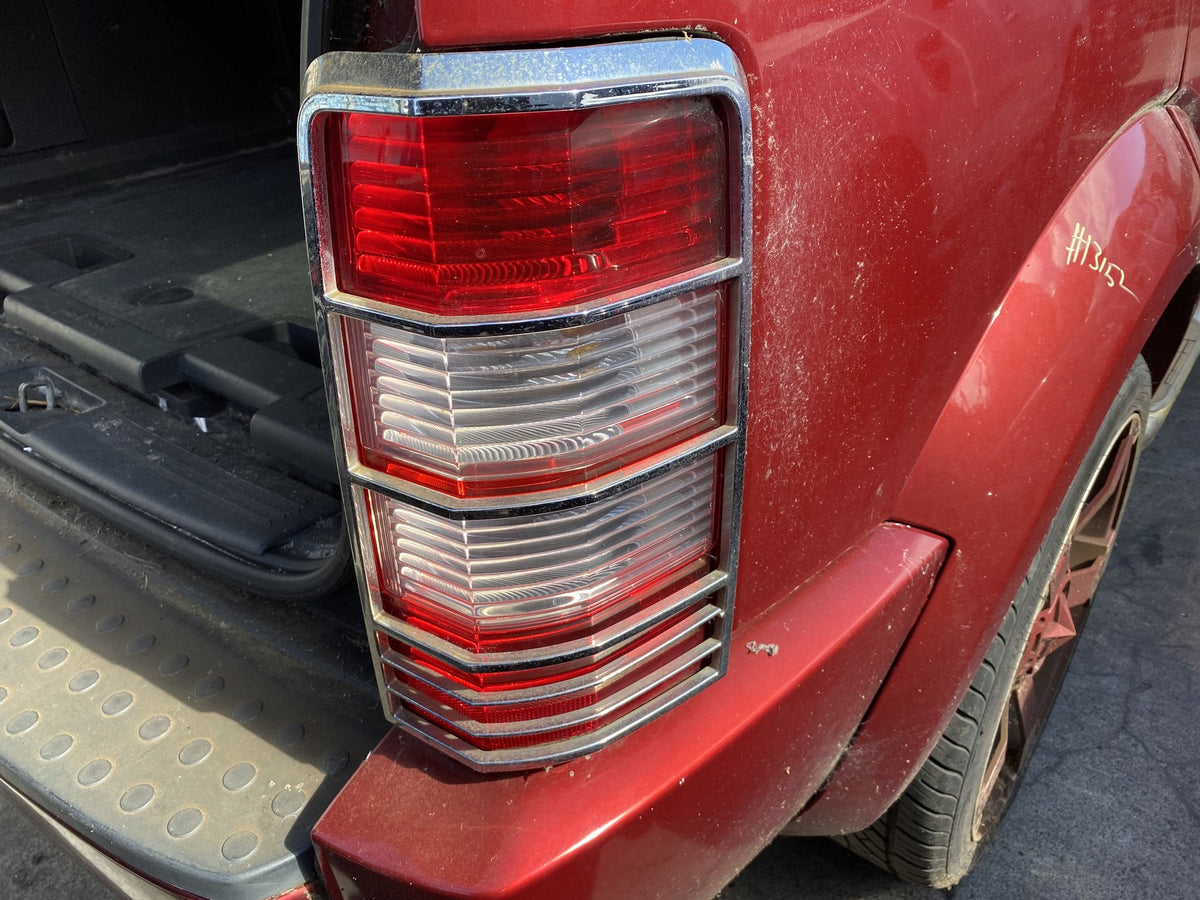 2007 Dodge Nitro SXT- Dismantling For Parts
