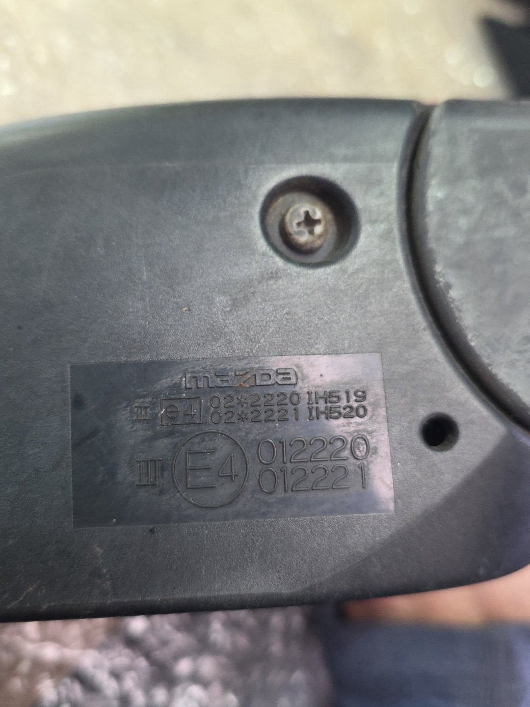 2005 Mazda Atenza- Right Door Mirror PN: 3 wires