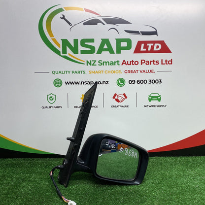 2008 Nissan Serena C25 - Right Door Mirror PN: 7 wires